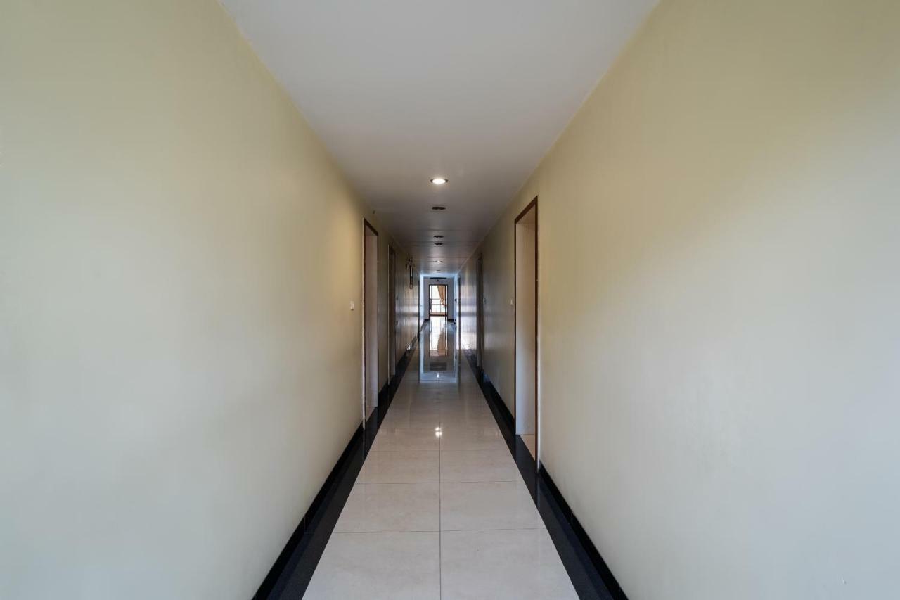 Oyo 44695 Hotel Mango Sawantwadi Extérieur photo