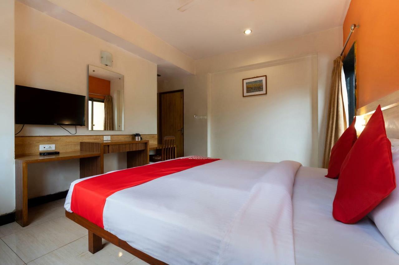 Oyo 44695 Hotel Mango Sawantwadi Extérieur photo