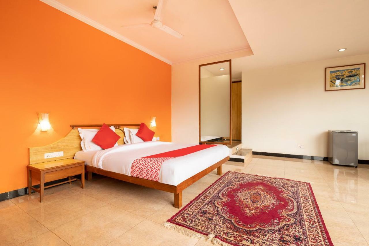 Oyo 44695 Hotel Mango Sawantwadi Extérieur photo