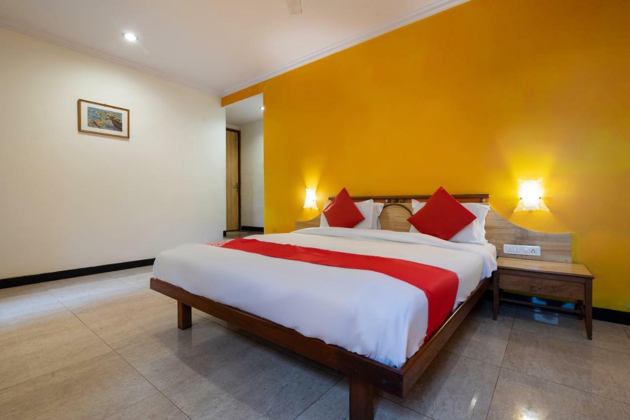 Oyo 44695 Hotel Mango Sawantwadi Extérieur photo